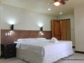 lost-horizon-beach-resort-suite-room-3